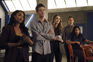  The Flash 6.01 "Into the Void" Promotional Обои ⚡️