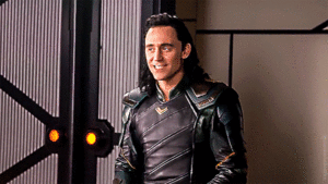  Tom Hiddleston behind the scenes of Thor: Ragnarok