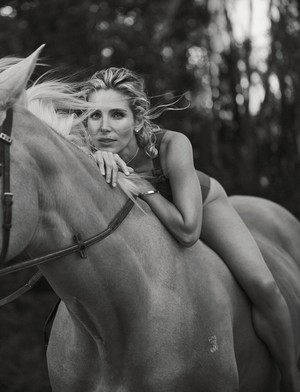Elsa Pataky - Elle Australia Photoshoot - 2018