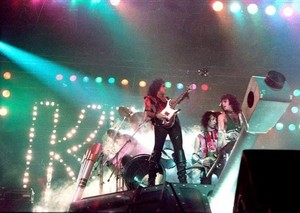  吻乐队（Kiss） ~Barcelona, ​​Spain...October 16, 1983 (Lick it Up Tour)