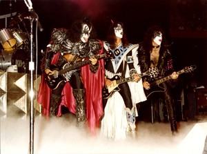  吻乐队（Kiss） ~Brussels, Belgium...September 21, 1980