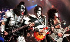  吻乐队（Kiss） ~East Rutherford, New Jersey...October 7, 2000
