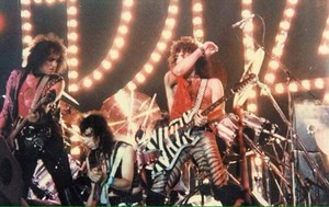  baciare ~Madrid, Spain...October 14, 1983 (Lick it Up Tour)