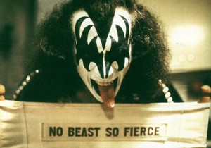 KISS Meets the Phantom Of the Park ~Valencia, California...May 11-15, 1978 (Mountain Amusement Park)