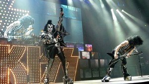  kiss (NYC) October 10, 2009 (Madison Square Garden-Sonic Boom Tour)