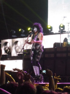 Paul ~Porto Alegre, Brasil...November 14, 2012 (Monster World Tour)