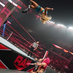 Raw 10/7/19 ~ Becky Lynch/Charlotte Flair vs Kabuki Warriors