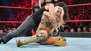  Raw 8/19/19 ~ Alexa Bliss/Nikki kuvuka, msalaba vs Sonya Deville/Mandy Rose