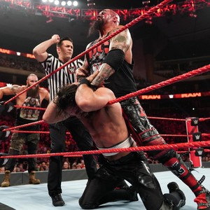 Raw 8/19/19 ~ Braun Strowman/Seth Rollins vs The OC (Raw Tag Team)