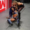 Raw 8/26/19 ~ Sasha Banks vs Natalya - wwe photo