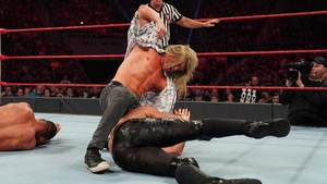 Raw 9/16/19 ~ Robert Roode vs Seth Rollins