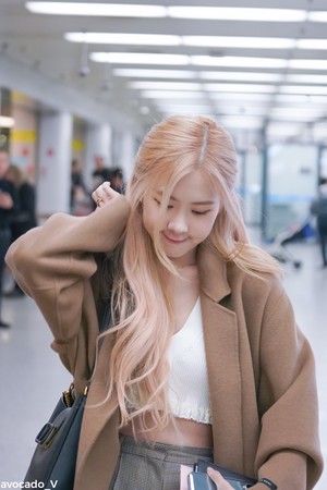  Rose at airport back from Beijing