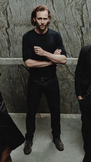  Tom Hiddleston, stars of Betrayal on Broadway (October 2019)