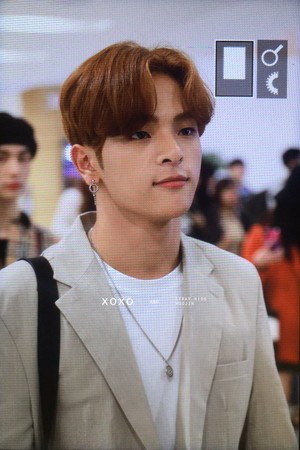  Woojin at the airport