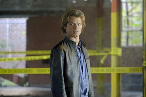  1x06 "Wrench"