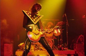  Ace ~Detroit, Michigan...December 20, 1974 (Hotter Than Hell Tour)