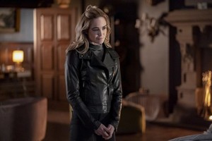 Arrow - Episode 8.10 - Fadeout (Series Finale) - Promotional Photos 