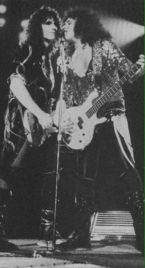  Bruce and Gene (NYC)...December 16, 1985 (Asylum World Tour - Madison Square Garden)