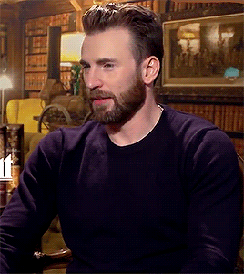  Chris Evans – Knives Out Interview