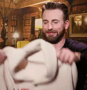  Chris Evans - Knives Out - Interview - new natal sweater