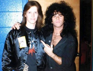  Eric and a ファン ~Baltimore, Maryland...November 27, 1984 (Animalize World Tour)
