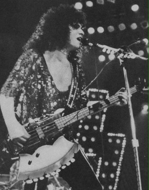 Gene (NYC)...December 16, 1985 (Asylum World Tour - Madison Square Garden) 