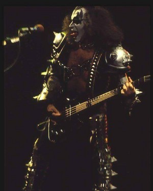 Gene ~Toronto, Ontario, Canada...January 14, 1983 (Maple Leaf Gardens - Creatures of the Night Tour)