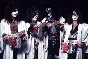  Kiss ~Hollywood, California...October 19, 1976 (Merry KISSmas)