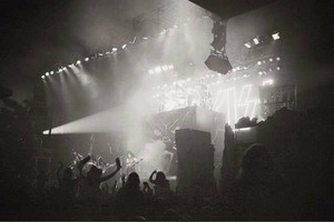  ciuman ~Lakeland, Florida...December 12, 1976 (Rock And Roll Over Tour)
