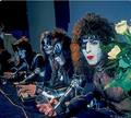KISS (NYC) April 9, 1976 (Destroyer Photo Session-Press Conference Mothers Studio)  - kiss photo