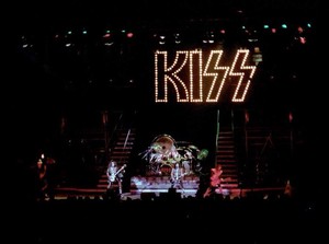  kiss (NYC) December 15, 1977 (Alive II Tour - Madison Square Garden)