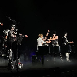  キッス with Yoshiki ~Tokyo, Japan...December 11, 2019 (End of the Road Tour)