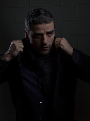  Oscar Isaac - Backstage Photoshoot - 2013