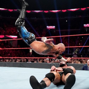  Raw 10/21/19 ~ Ricochet vs Drew McIntyre