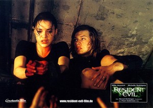  Resident Evil - Alice and Rain