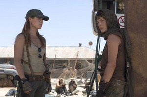 Resident Evil: Extinction - Claire and Alice