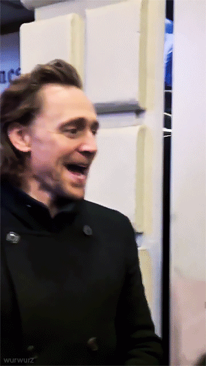  Tom Hiddleston - Betrayal Broadway - Stage door