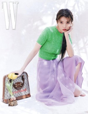  아이유(IU) 아이유 IU for W Korea Lucky Spring pratonton