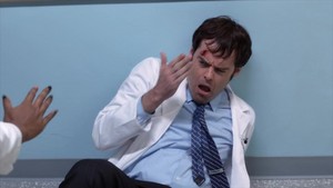  Bill Hader as Tom McDougall in The Mindy Project: 할로윈