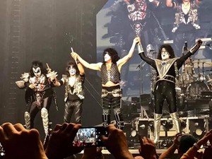 KISS ~Allentown City, Pennsylvania...February 4, 2020 (End of the Road Tour) 