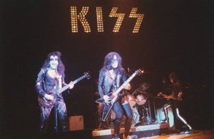 KISS (NYC) January 26, 1974 (Academy of Music)