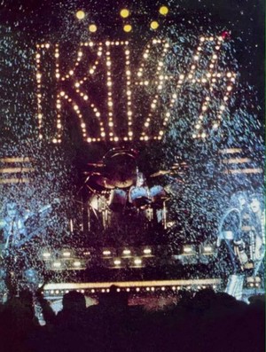  KISS ~Tokyo, Japan...April 4, 1977 Rock and Roll Over Tour)