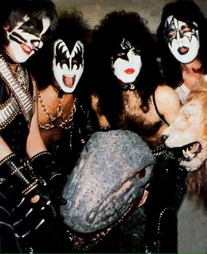 Kiss ~Tokyo, Japan...March 24-April 2, 1978 (Alive II Tour)