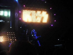 KISS ~Yokohama, Japan...March 9, 2001 (Farewell Tour) 