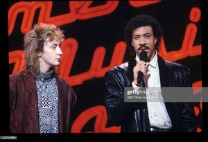  Lionel Richie And Julian Lennon