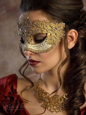Masked Beauty ♥ 