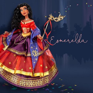  Midnight mascarade Designer Collection Esmeralda