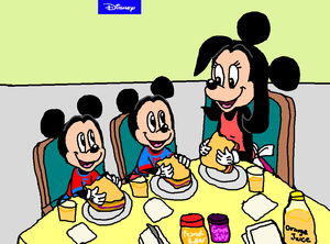  Felicity Fieldmouse and hers two twin sons Morty and Ferdie are Eating PBj सैंडविच Together.