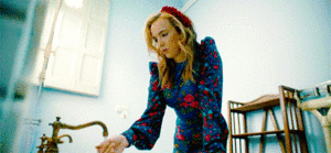 I have a thing about bathrooms Villanelle 