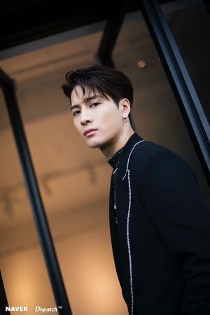  Jackson "DYE" mini album promotion photoshoot 由 Naver x Dispatch